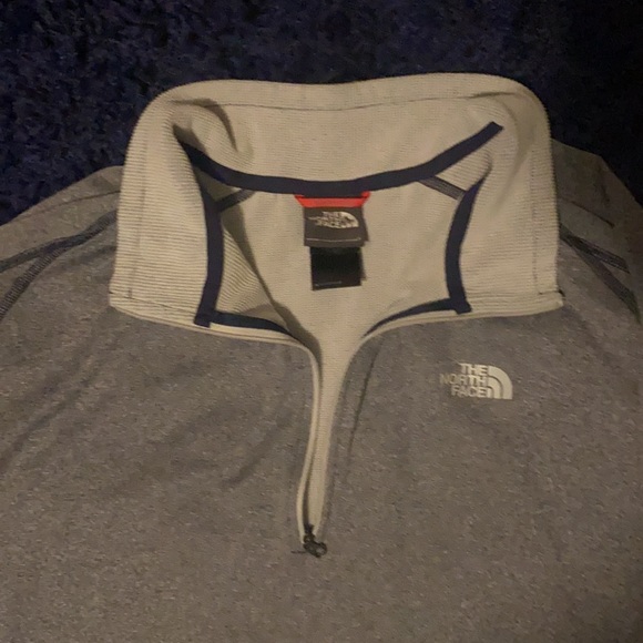 North Face Quarter Zip Pullover Size XL - Picture 3 of 3